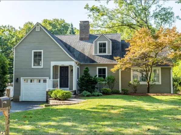 120 Elmwood Ave, Allendale Boro, NJ 07401