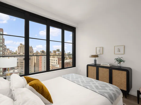 250 West 96th Street image 7 of 29