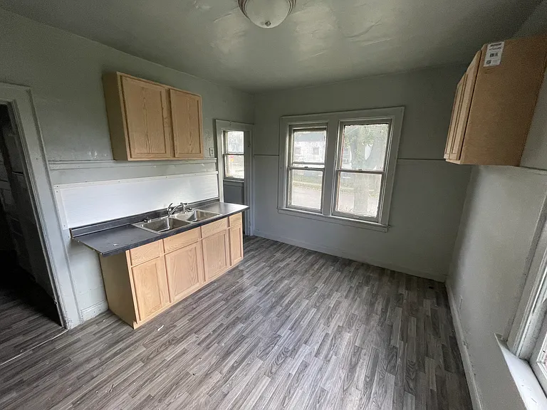 3401 N 24th St #3401 — Photo 9