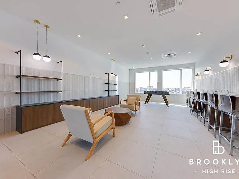 1010 Rogers Ave #4C — Photo 12