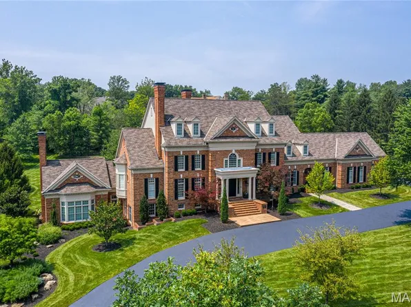 13344 Buckland Hall Rd, Saint Louis, MO 63131