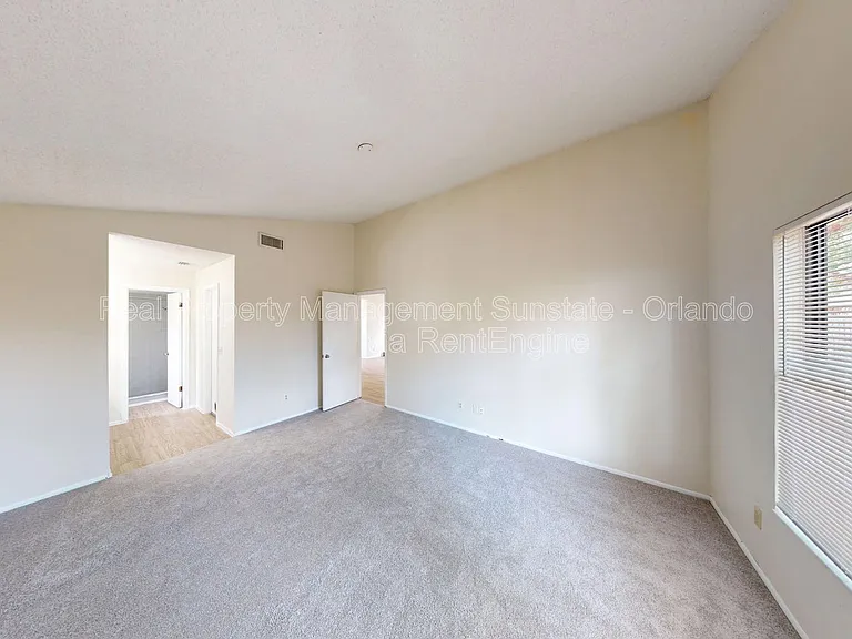 10025 Creekwater Blvd — Photo 13