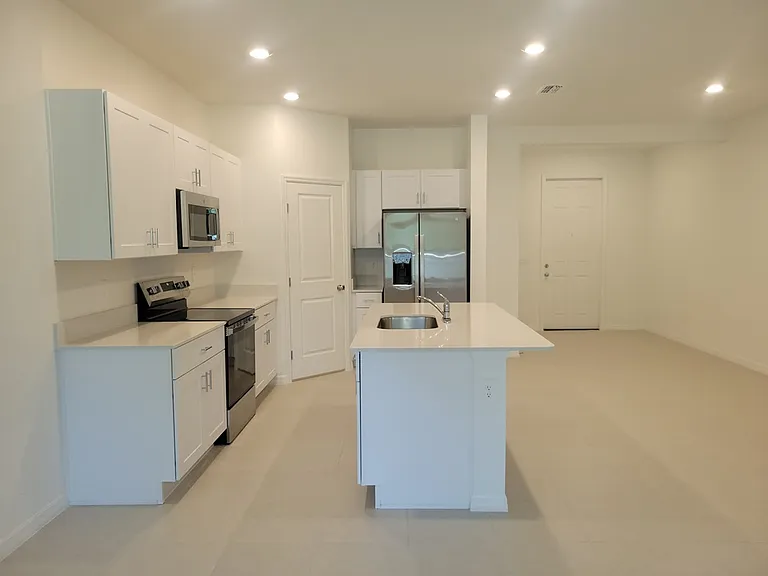 3328 Lapis Lake Dr — Photo 6