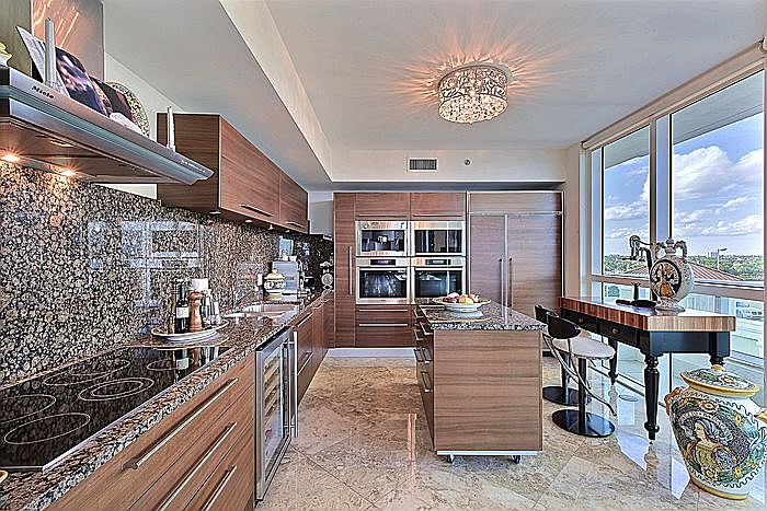2nd image of 101 S. Fort Lauderdale Beach Blvd. #805
