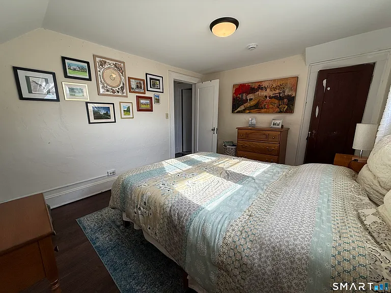 21 Elgin Ave — Photo 26