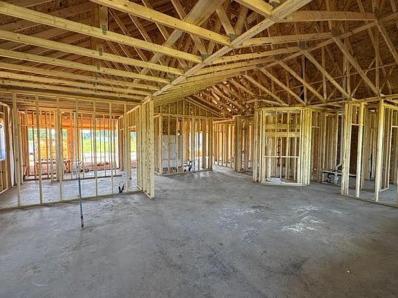 4th image of 3255 Kady Ave NE