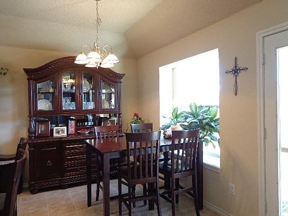 2nd image of 1307 Pajarito Mountain Dr