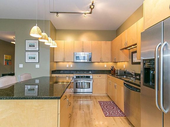 3rd image of 215 10th Ave S Unit 334