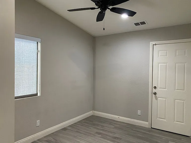 128 Elmtree Dr — Photo 14