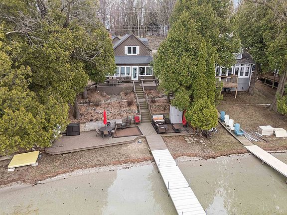 5th image of 704 Fromm Ln