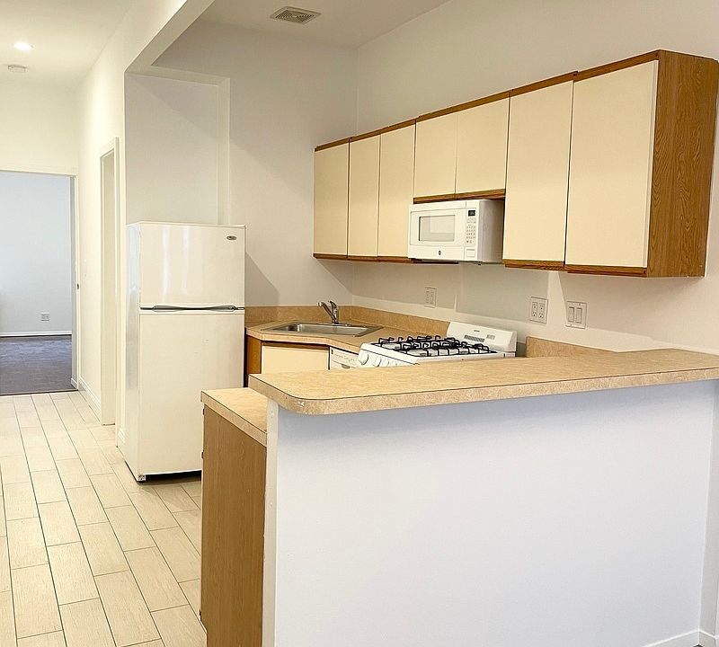 1st image of 5-24 49th Ave #2