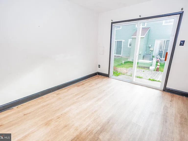 32 Beau Rivage Dr — Photo 8