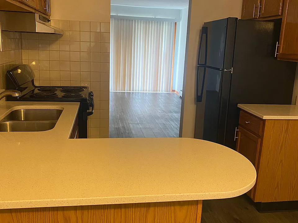 2470 Terrace Ave #3
