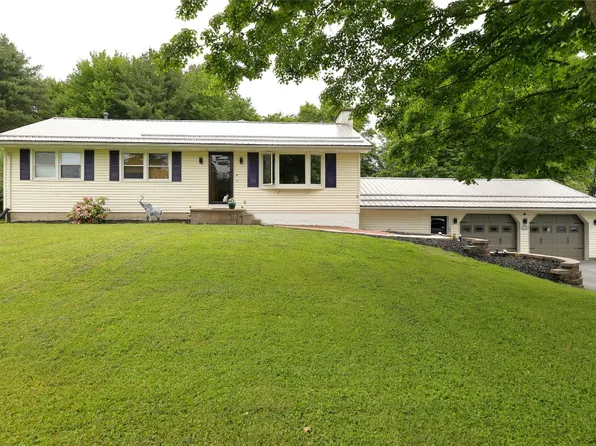 978 Mead Ave, Corry, PA 16407