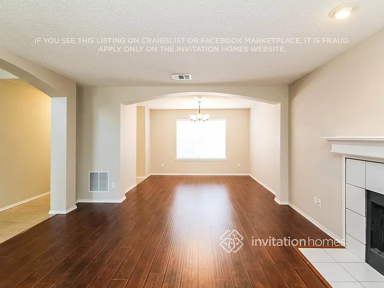 703 Meadowgate Dr — Photo 5