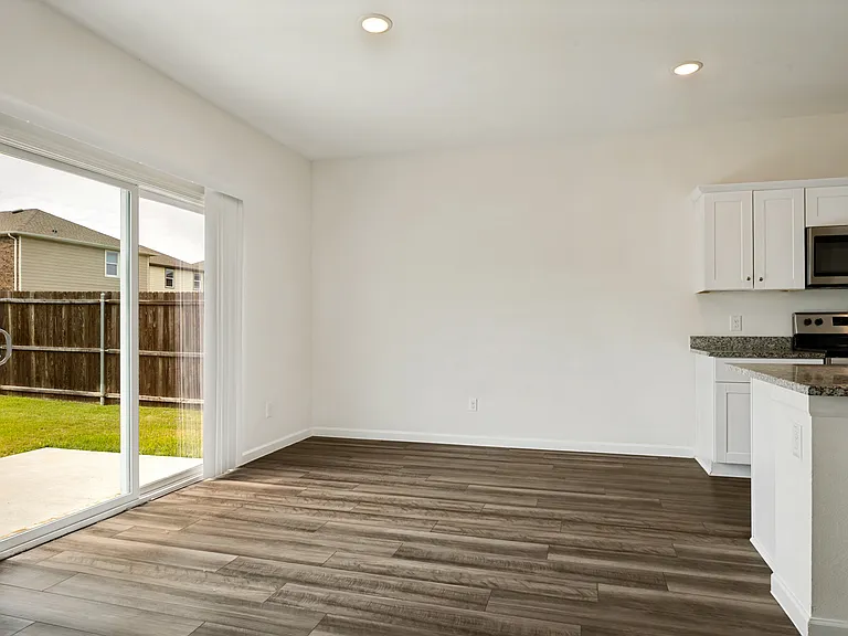 1702 Marquette Dr — Photo 12