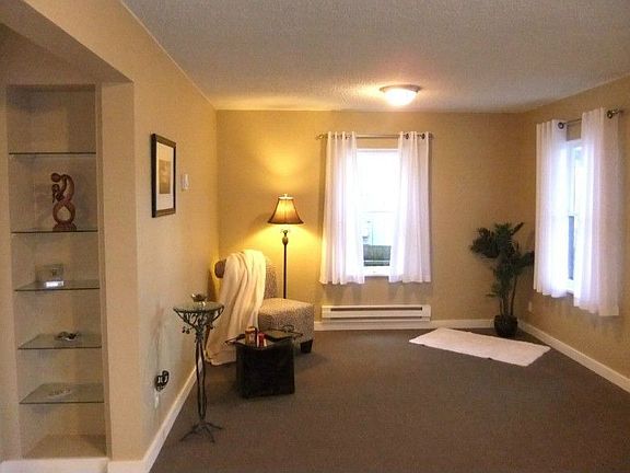 Glass Nic-Nak Shelf and Large Entry Closet. Home Has Been Insulated by City of Seattle Weatherizatio