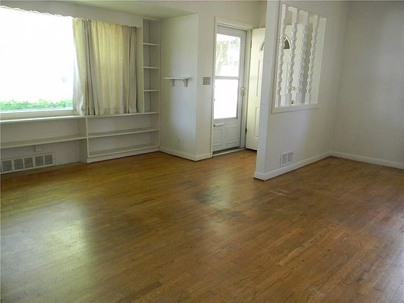 4th image of 1314 Avenue F