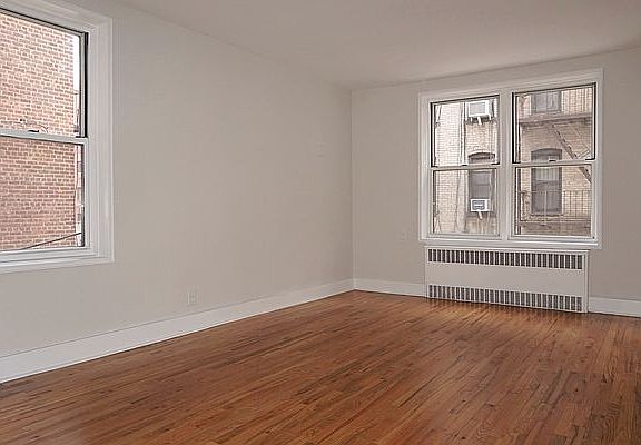 5th image of 350 Sterling St #110
