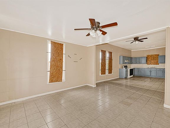 4th image of 4013 King St