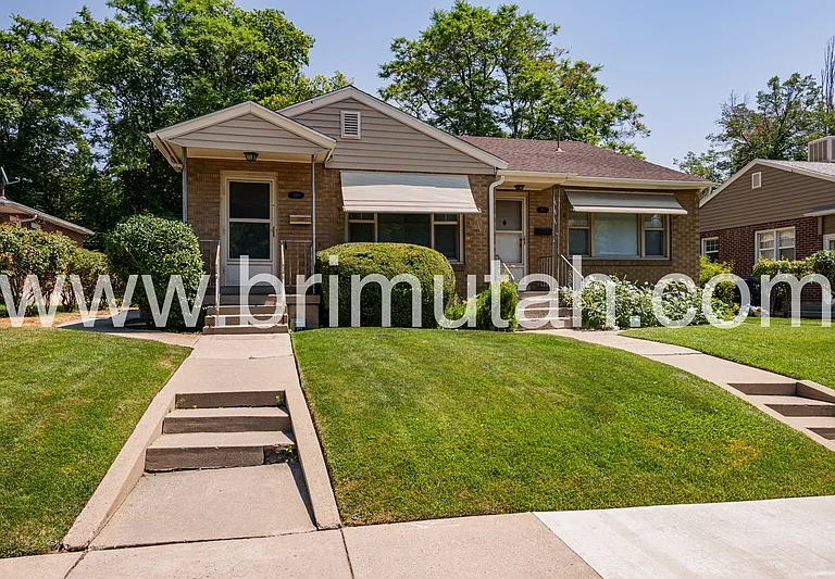 1189 S 1100 E — Photo 2