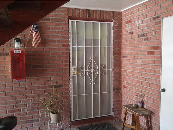 3rd image of 1064 82nd Ter N APT B