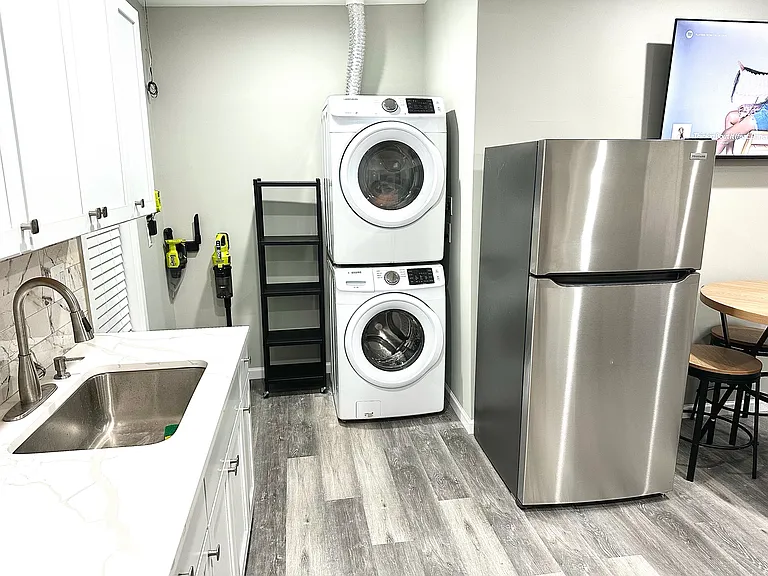 5107 Ivanhoe Ave #B — Photo 6