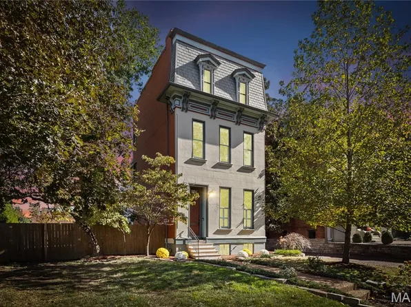 38 Benton Pl, Saint Louis, MO 63104