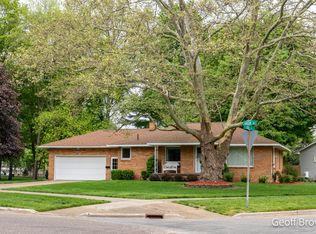 5382 Green Ave, Hudsonville, MI 49426
