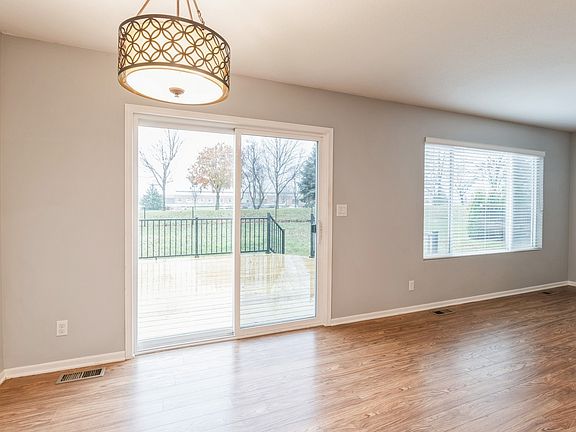 4th image of 9530 Red Sunset Ct