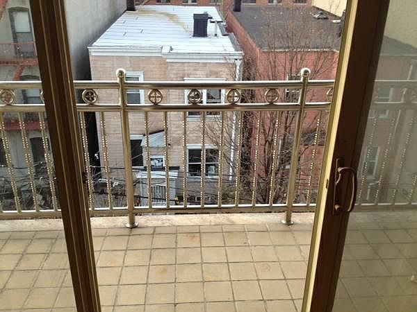 1st image of 3132 31st St APT 5A