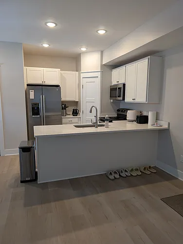 2102 Sherwood Ave #2102 Photo 1