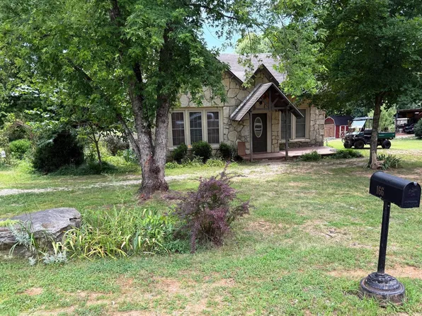 166 River Rd, Highland, AR 72542