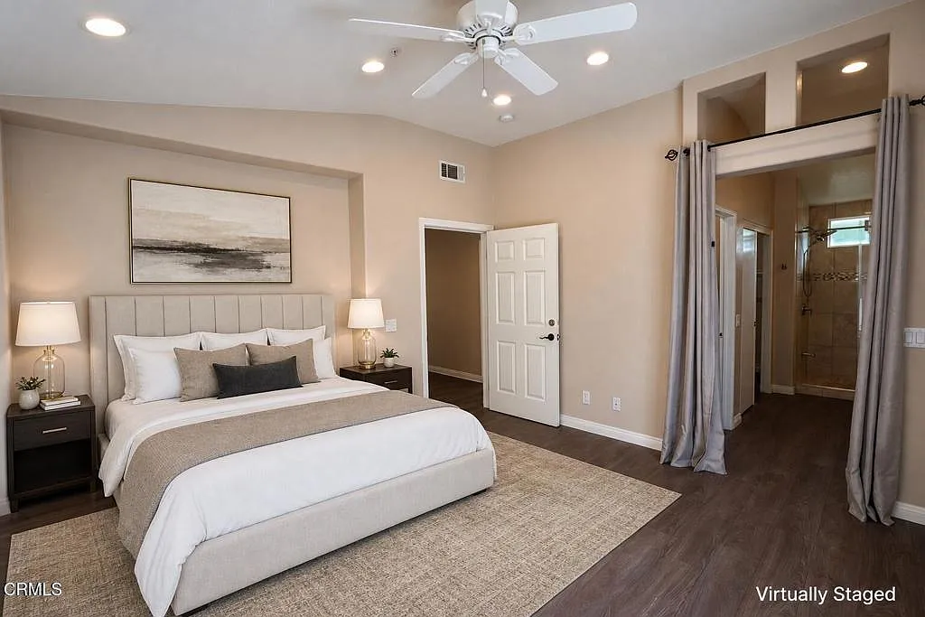 5 bed, 4.0 bath, 1999 sqft, $4,500 — Photo 2