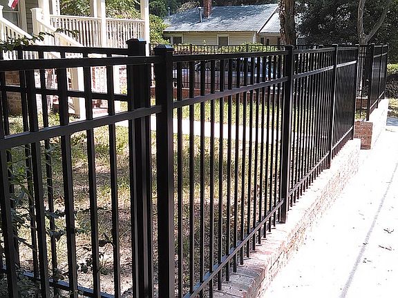 4th image of 743 Bonnie Brae Ave SW