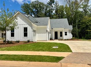 2913 National Village Pkwy, Opelika, AL 36801