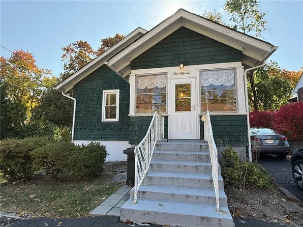 152 W Washington Avenue, Pearl River, NY 10965