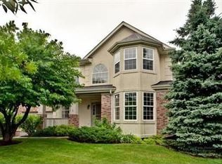 2255 Bellview Ct, Gurnee, IL 60031