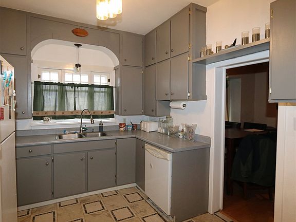 5th image of 411 1st South St