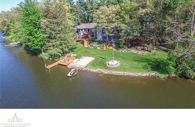 1st image of 10058 Oak Island Dr