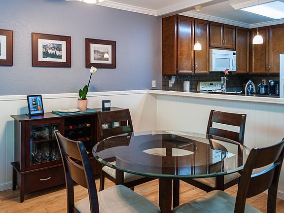 3rd image of 5695 Makati Cir APT C