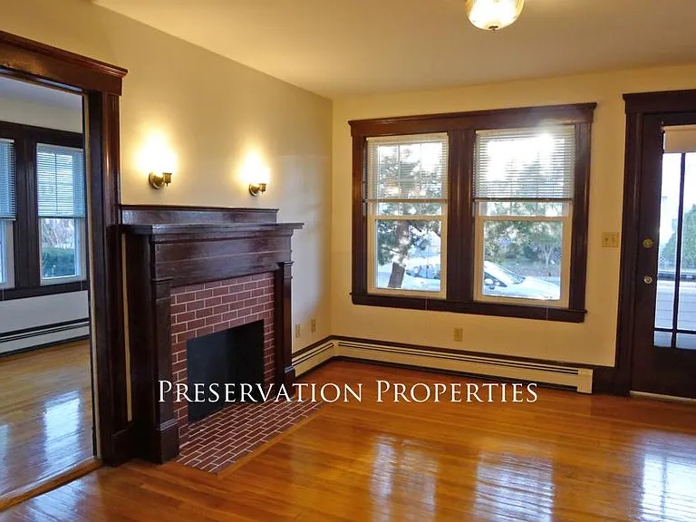 4 Derby Rd #1 — Photo 3