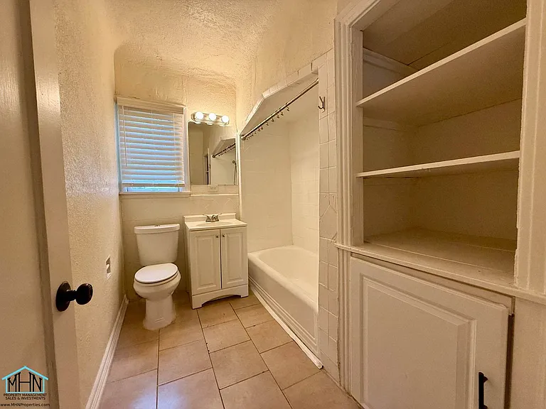 1344 Fulton Ave — Photo 11