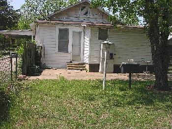 2nd image of 2204 Roosevelt Ave
