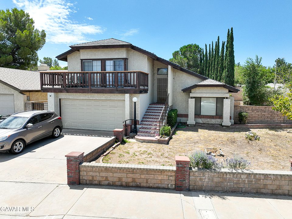 1st image of 2504 Desert Oak Dr
