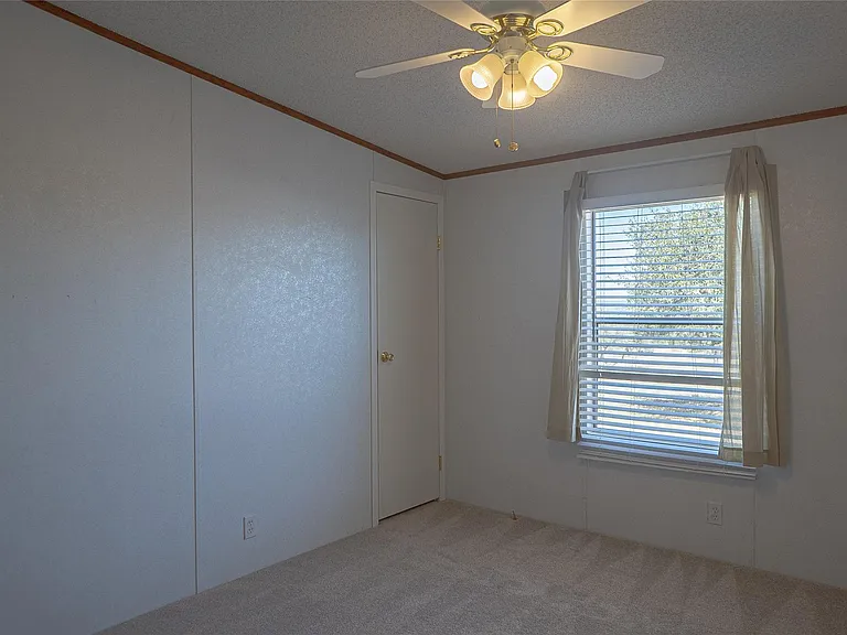 1149 Hart Ln — Photo 17