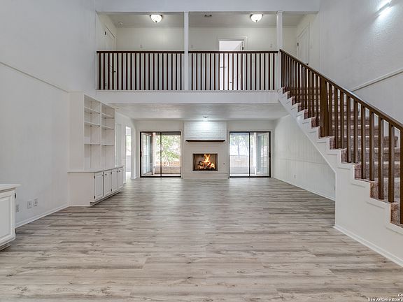 5th image of 13723 BRIARMEADOW ST