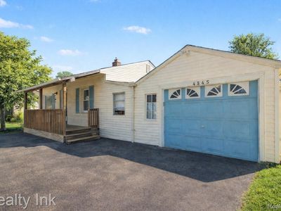 4845 Hatchery Rd, Waterford, MI, 48329