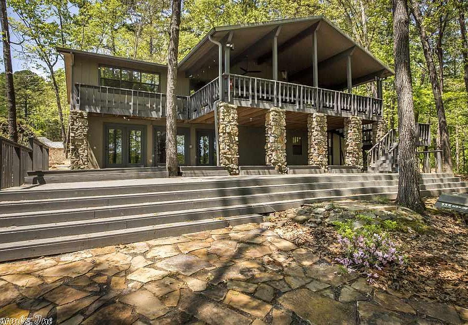 1st image of 239 Lake Park Dr