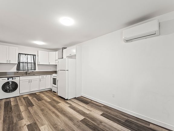3rd image of 7563 De Soto Ave #7561